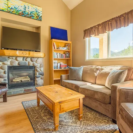 Riverside By Stayin Fernie Room photo