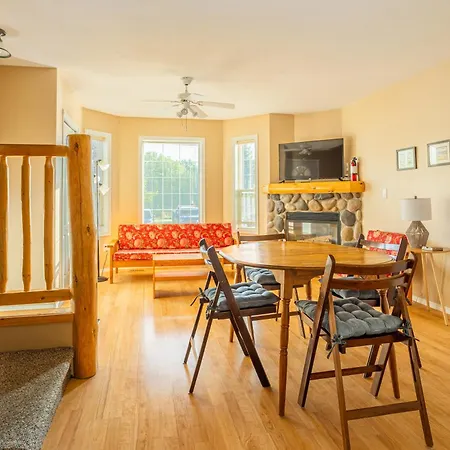 Riverside By Stayin Fernie Room photo