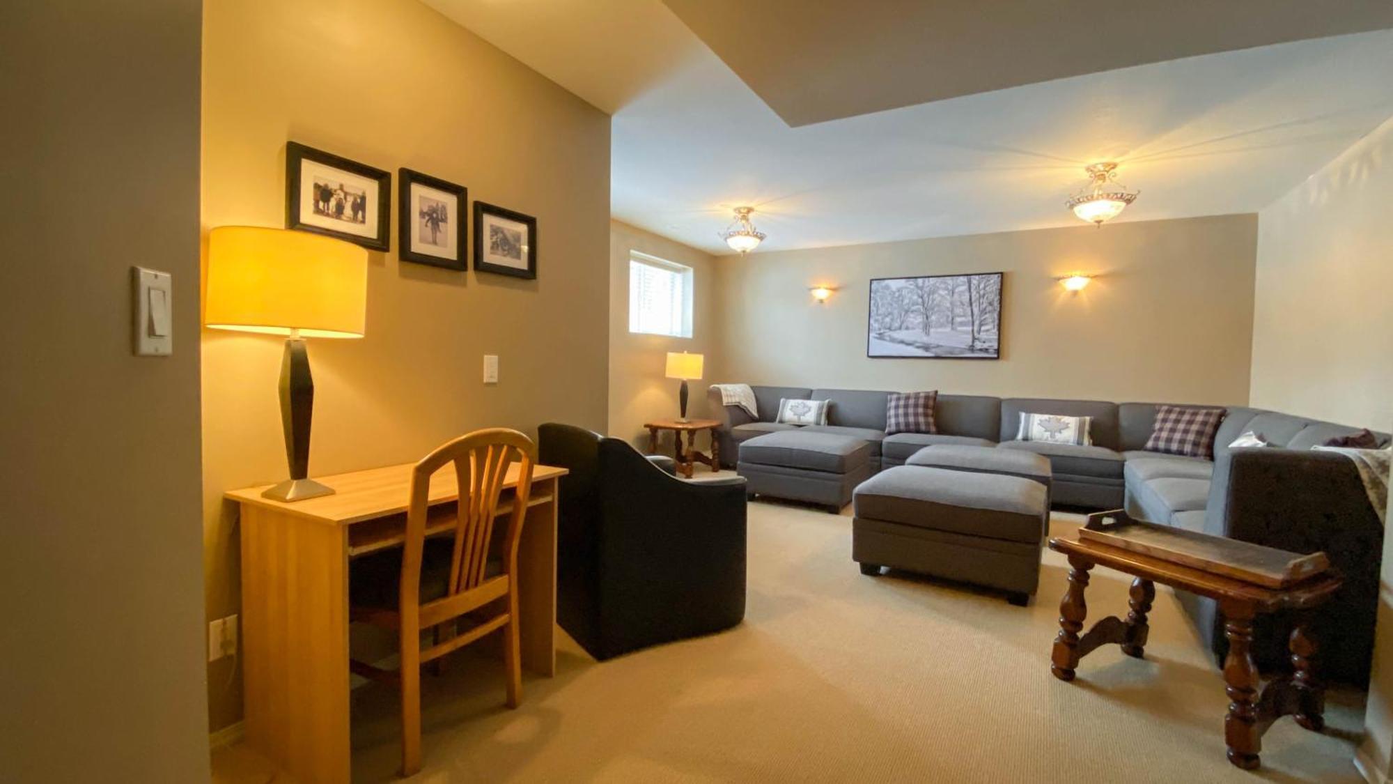 Apartment Riverside By Stayin Fernie