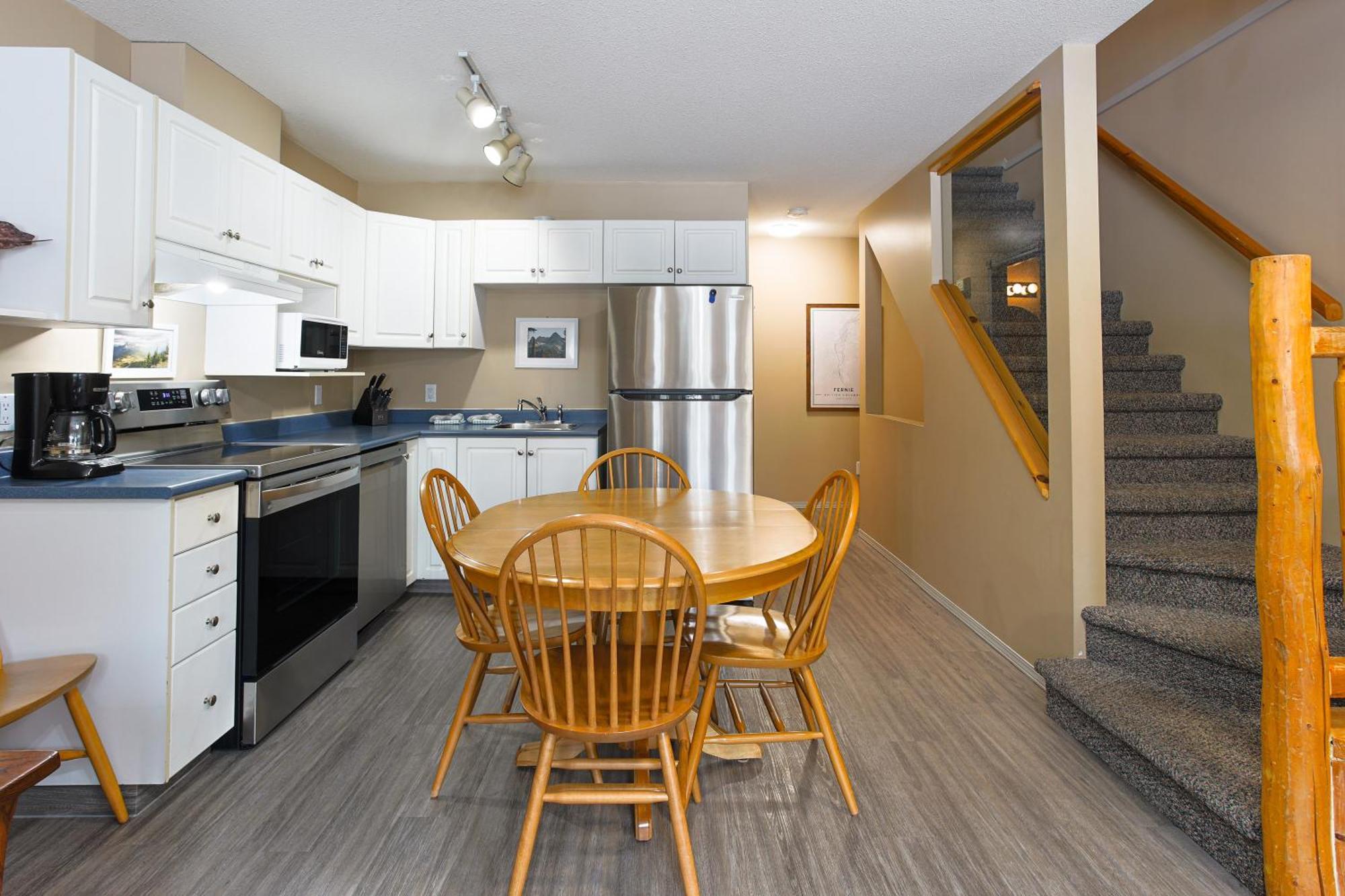 Apartment Riverside By Stayin Fernie