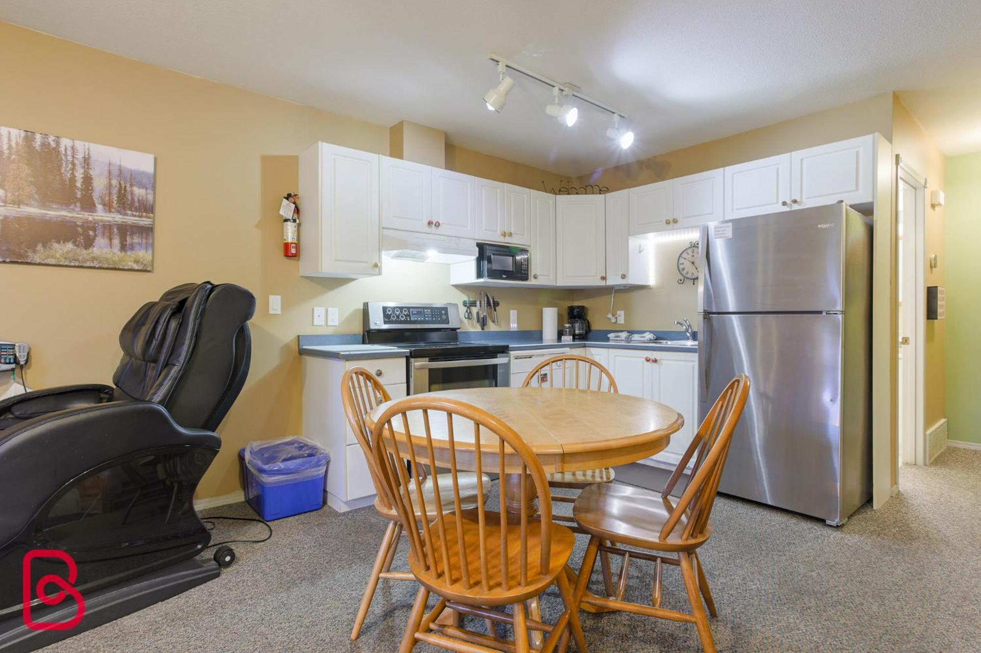 Riverside By Stayin Apartment Fernie